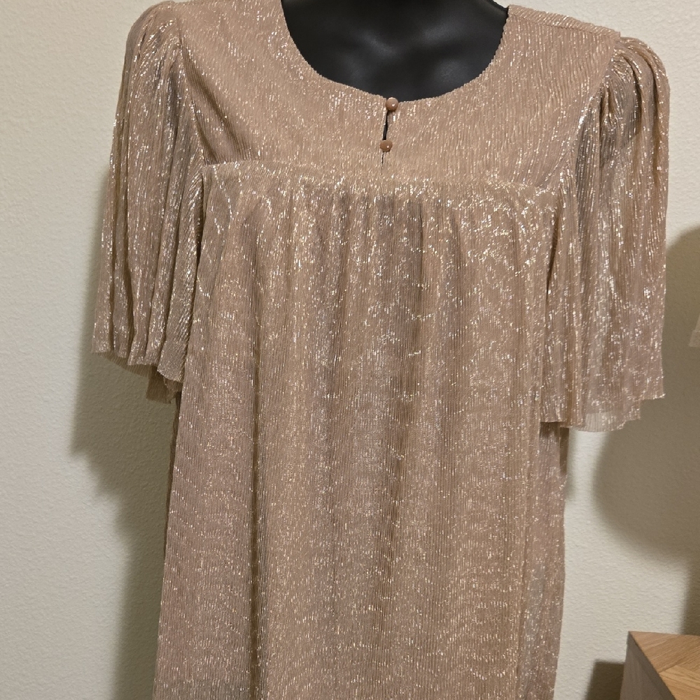 Ott Metallic Thread Flowy Top NWT